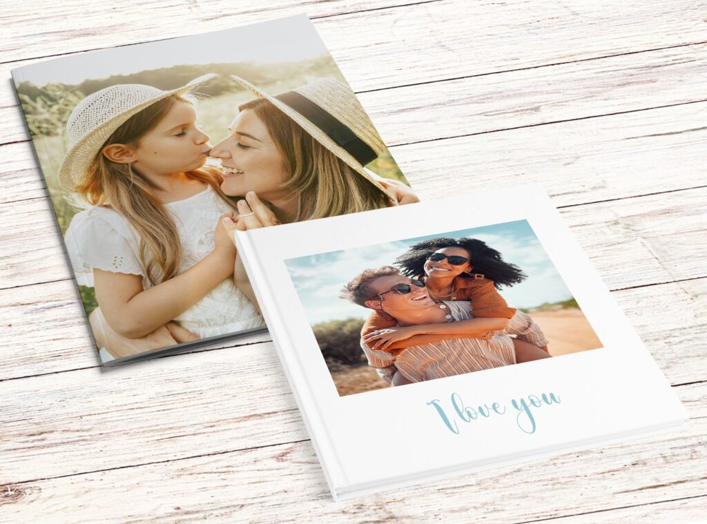 Album photo personnalisé: couverture rigide ou souple ?